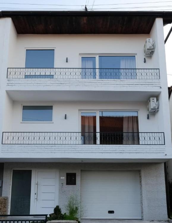Unique Apartments Visoko Eksteriør bilde